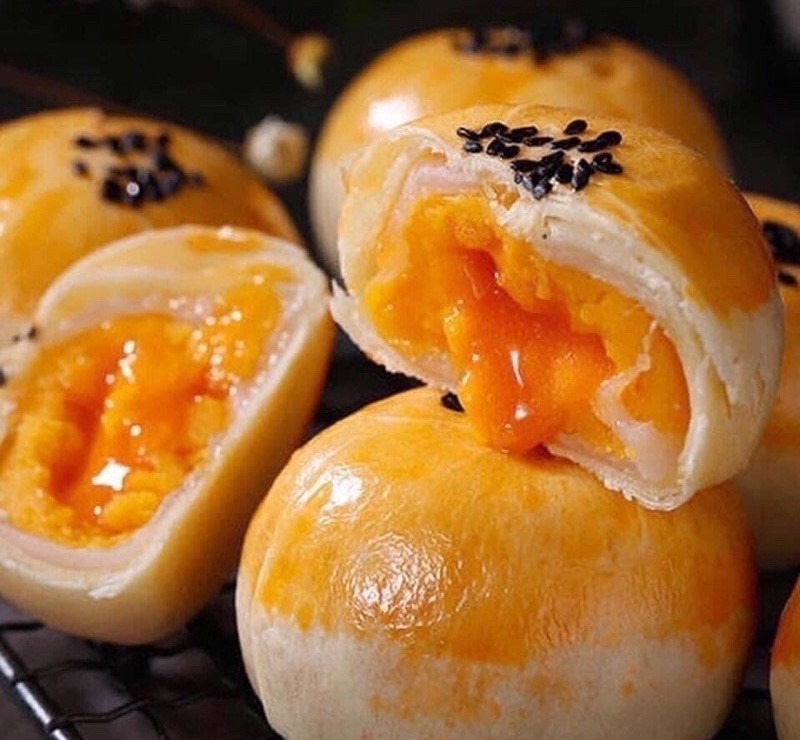 banh-trung-thu-trung-chay