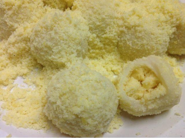 cach-lam-banh-day-2-1.jpg