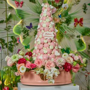 Tháp bánh cưới